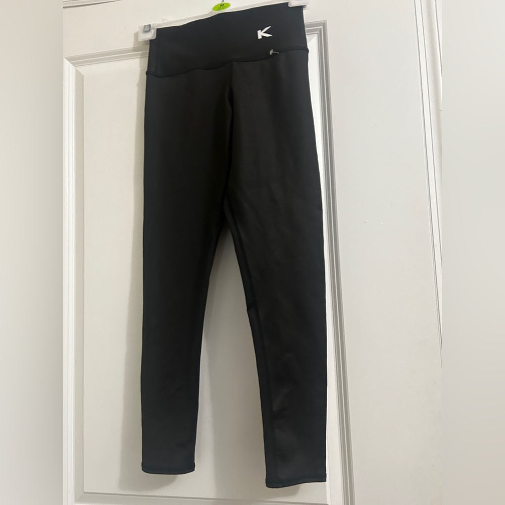 NWOT | KRS Black Leggings Sleek Slim Fit